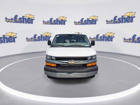 Used 2024 Chevrolet Express 3500 Extended RWD image 4