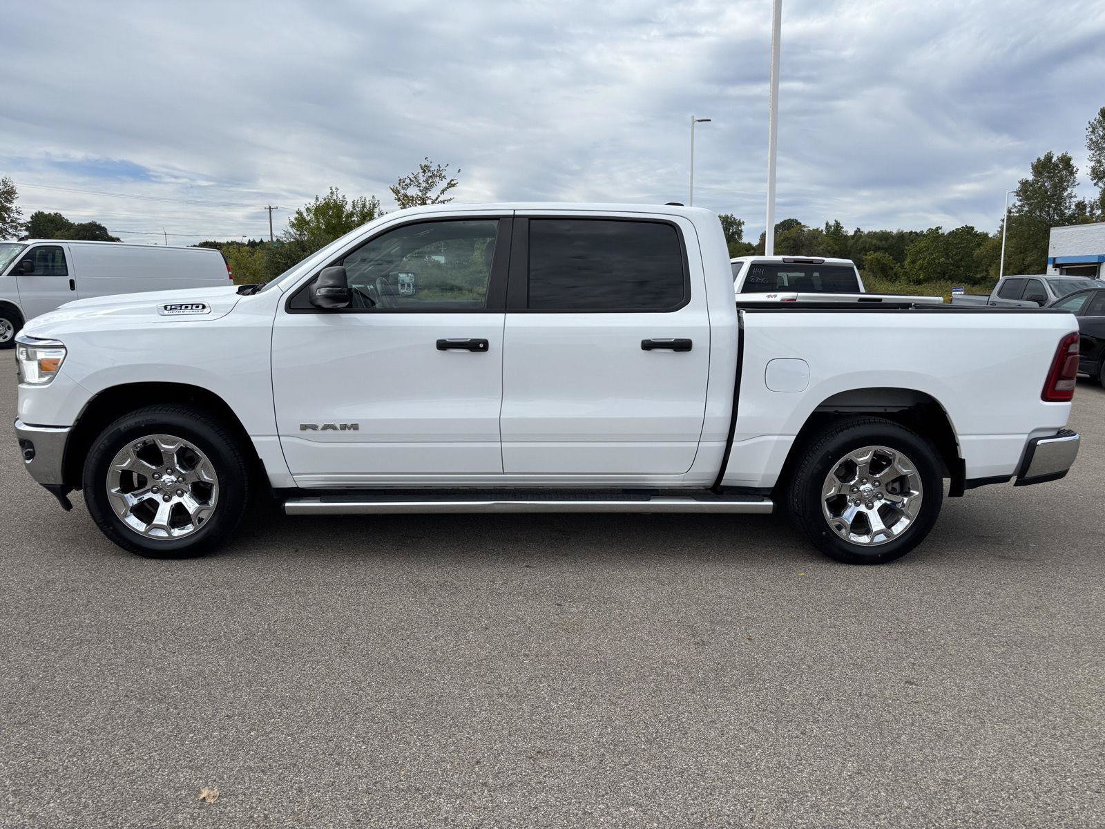 Used 2023 RAM 1500 Big Horn AWD/4WD image 2