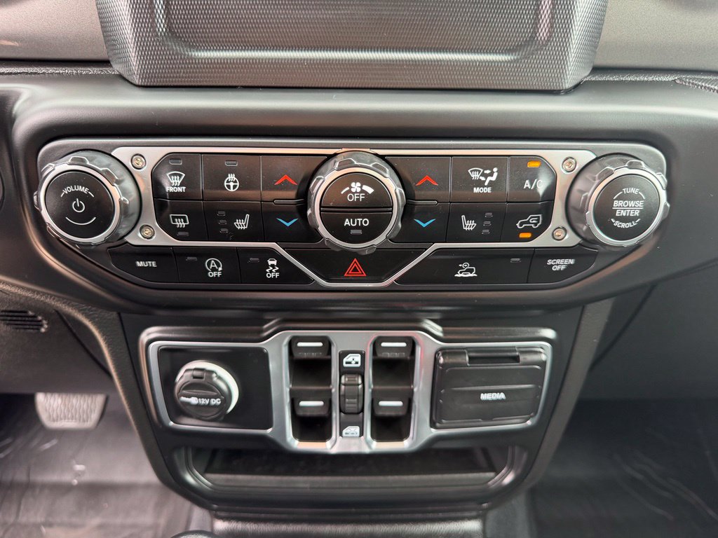 Used 2023 Jeep Wrangler Unlimited Sport AWD/4WD image 24