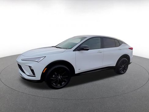 Used 2025 Buick Envista Sport Touring image 8