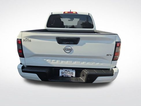 Used 2023 Nissan Frontier SV w/ Technology Package RWD image 4