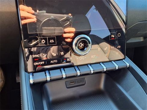 New 2026 GMC Terrain AT4 w/ Convenience Package III image 18