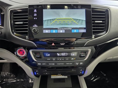 Used 2022 Honda Pilot Elite image 28