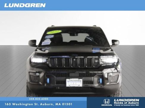 Used 2022 Jeep Grand Cherokee Trailhawk w/ Advanced Protech Group II image 2