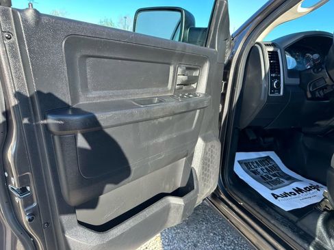 Used 2016 RAM 3500 Tradesman w/ Popular Equipment Group image 33