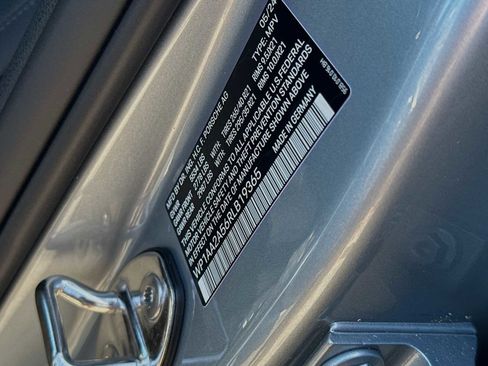 Used 2024 Porsche Macan image 27