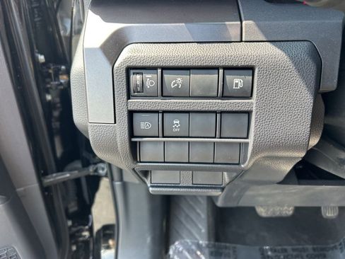 Used 2025 Toyota 4Runner SR5 image 6