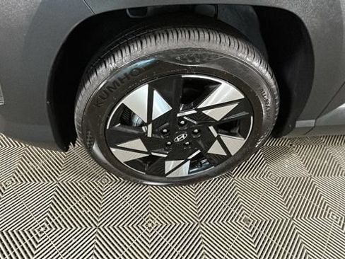 Certified 2025 Hyundai Kona SEL FWD image 9