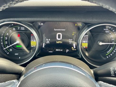 Used 2023 Jeep Wrangler Unlimited Sahara w/ Cold Weather Group image 22