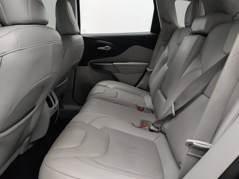 Used 2021 Jeep Cherokee Limited AWD/4WD image 18
