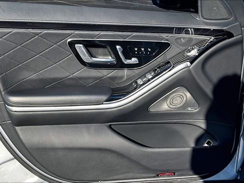 Used 2023 Mercedes-Benz S 580 4MATIC Sedan image 43