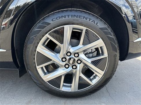 New 2025 Cadillac Optiq Luxury 1 image 4