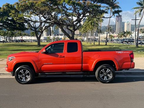 Used 2016 Toyota Tacoma 2WD Access Cab image 2