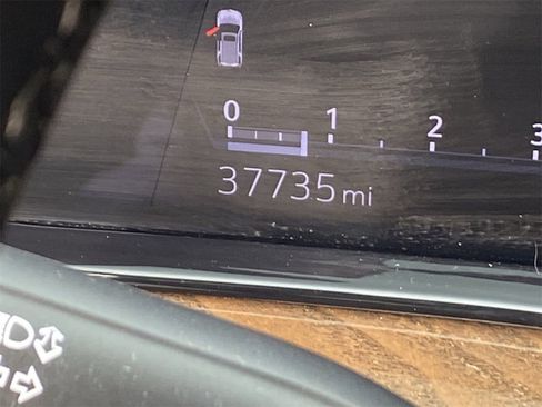 Certified 2023 Cadillac Escalade Sport Platinum w/ LPO, ONYX Package image 24