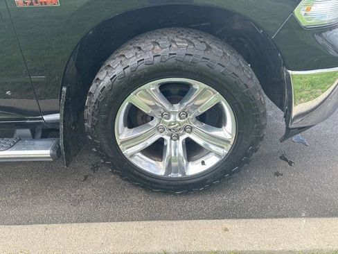 Used 2017 RAM 1500 Classic SLT w/ SLT Plus D￩cor Group AWD/4WD image 44