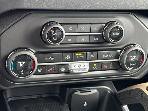 New 2025 Ford Bronco Badlands AWD/4WD image 26