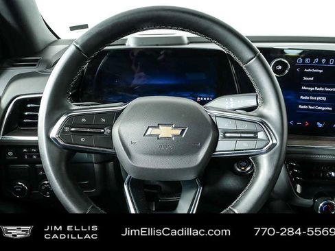 Used 2025 Chevrolet Tahoe LT RWD image 9