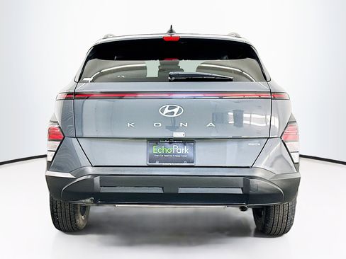 Used 2025 Hyundai Kona SEL image 7