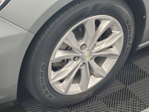 Used 2023 Chevrolet Malibu LT FWD image 31