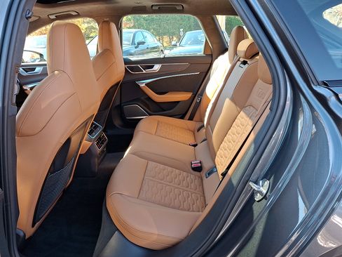 New 2025 Audi RS 6 performance image 6