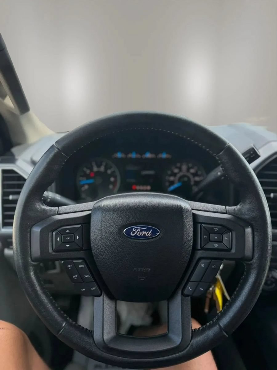 Used 2017 Ford F150 XLT w/ Equipment Group 302A Luxury AWD/4WD image 13