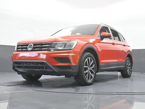 Used 2019 Volkswagen Tiguan SE w/ Panoramic Sunroof Package FWD image 52