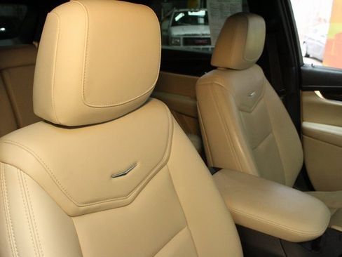 Used 2018 Cadillac XT5 Base 4D Sport Utility image 11