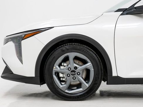 Certified 2025 Kia K4 LXS image 27