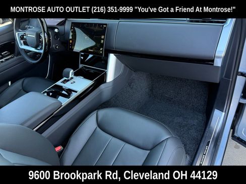 New 2026 Land Rover Range Rover Long Wheelbase SE AWD/4WD image 19
