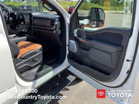 Used 2024 Ford F350 Platinum AWD/4WD image 36