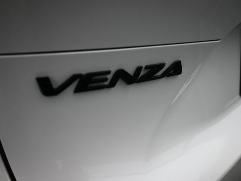Used 2023 Toyota Venza Nightshade AWD/4WD image 28