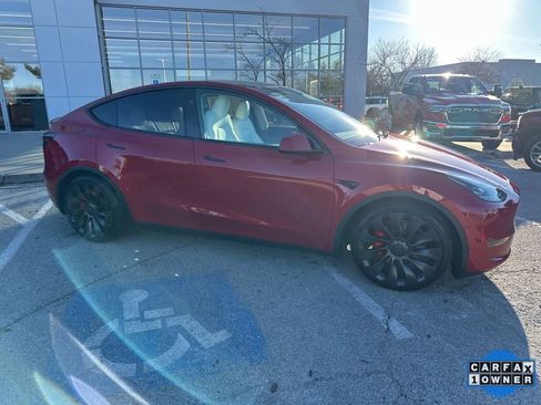 Used 2023 Tesla Model Y Performance image 35