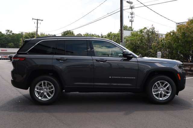 New 2026 Jeep Grand Cherokee Laredo RWD image 4
