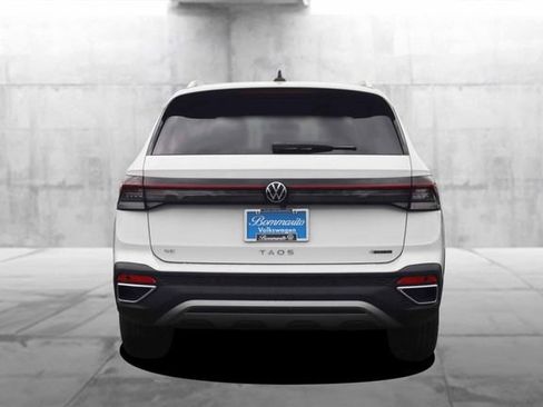 New 2026 Volkswagen Taos SE AWD/4WD image 6