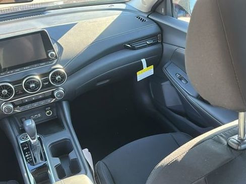 New 2025 Nissan Sentra SV image 24