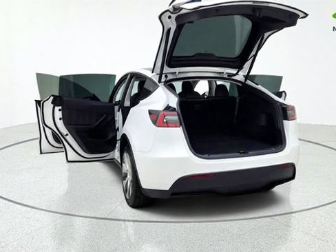 Used 2020 Tesla Model Y Long Range AWD/4WD image 17