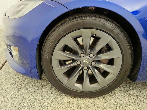 Used 2018 Tesla Model S 100D image 9
