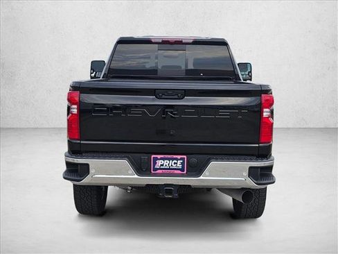 Used 2025 Chevrolet Silverado 2500 LT w/ Texas Edition image 6