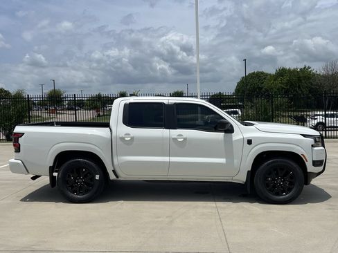 New 2026 Nissan Frontier SV w/ Tow Package RWD image 3