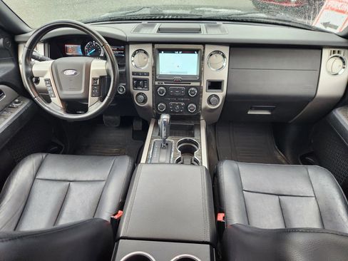 Used 2017 Ford Expedition EL Limited w/ Equipment Group 301A AWD/4WD image 2
