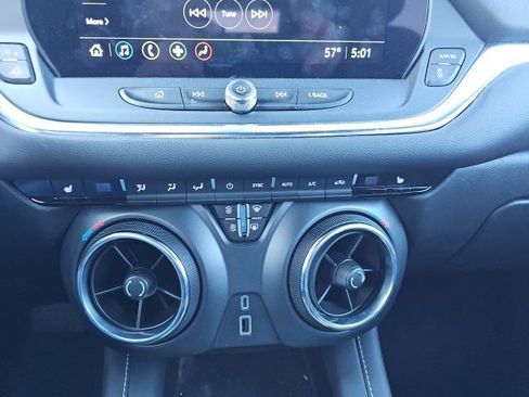 Used 2024 Chevrolet Blazer LT image 43