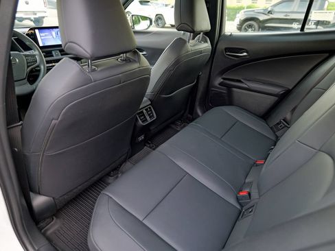 Used 2024 Lexus UX 250h F Sport AWD/4WD image 26