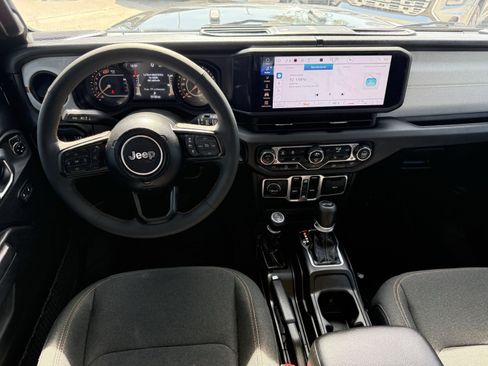 Used 2024 Jeep Wrangler Sport S image 14