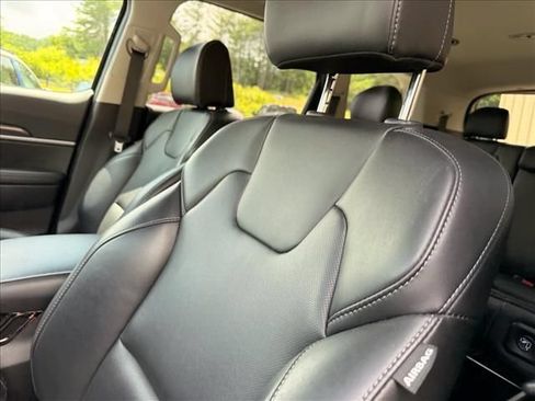 Used 2025 Kia Telluride S FWD image 15
