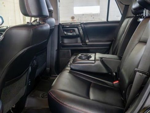Used 2019 Toyota 4Runner TRD Off-Road Premium AWD/4WD image 12