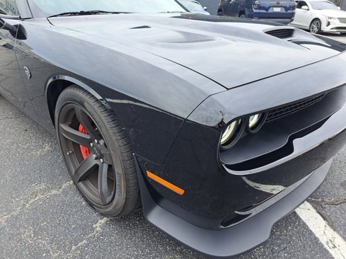 Used 2017 Dodge Challenger SRT Hellcat image 20