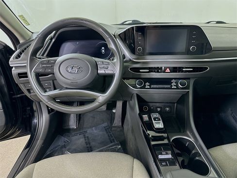 Used 2020 Hyundai Sonata SEL w/ Convenience Package image 16