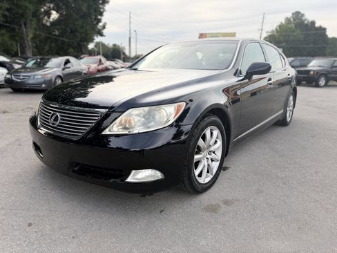 Used 2007 Lexus LS 460 L RWD image 3