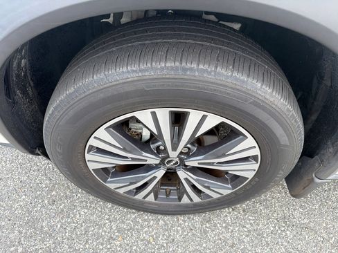 Used 2023 Nissan Rogue SV w/ SV Premium B Package FWD image 13