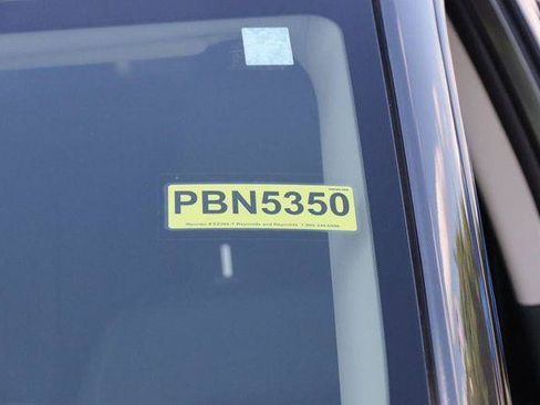 Used 2025 Nissan Pathfinder SV w/ SV Premium Package FWD image 31